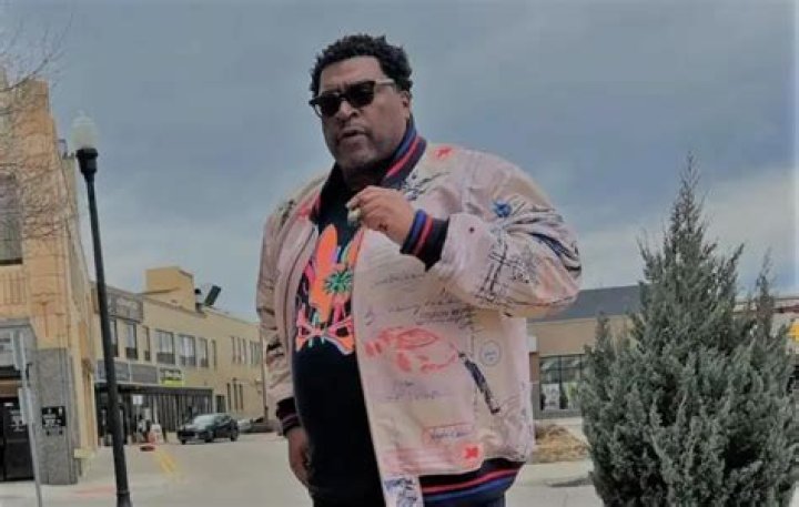 
Jimi Haha Height, Weight, Net Worth, Age, Wiki, Who, Instagram, Biography 