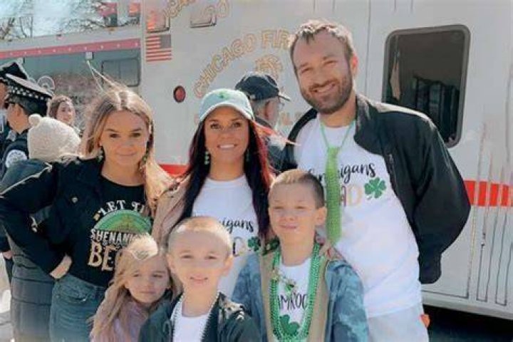 
Lauren Dobosz & her four children were killed in a deadly crash 