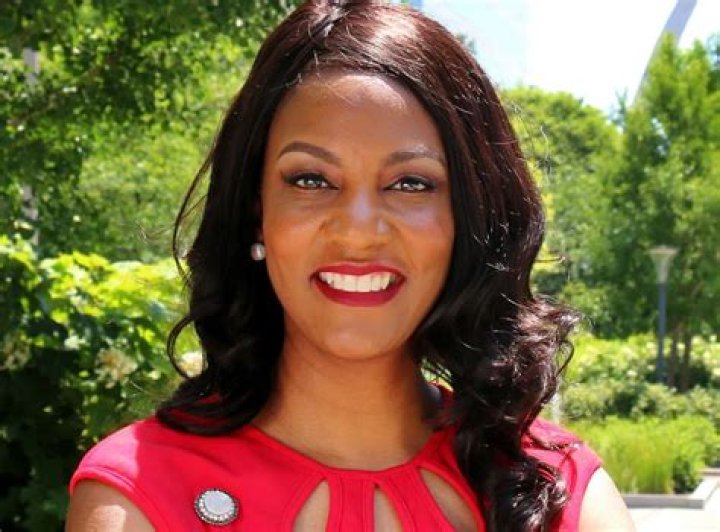 Tishaura Jones Height, Weight, Net Worth, Age, Birthday, Wikipedia, Who, Instagram, Biography